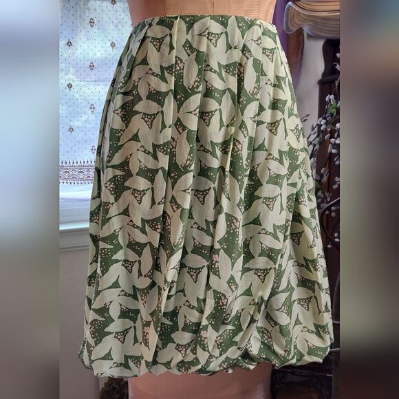 NWT TRACY REESE SILK SKIRT  Bubble Hem line Size 4 - Picture 3 of 15